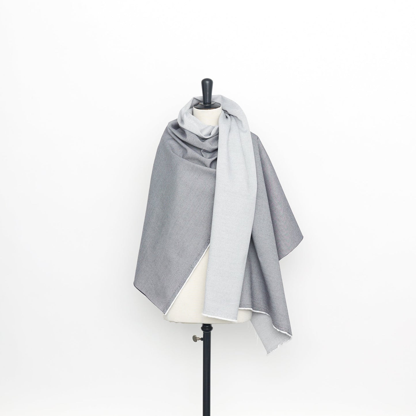 T22A02051 | Wool & Cotton Diagonal