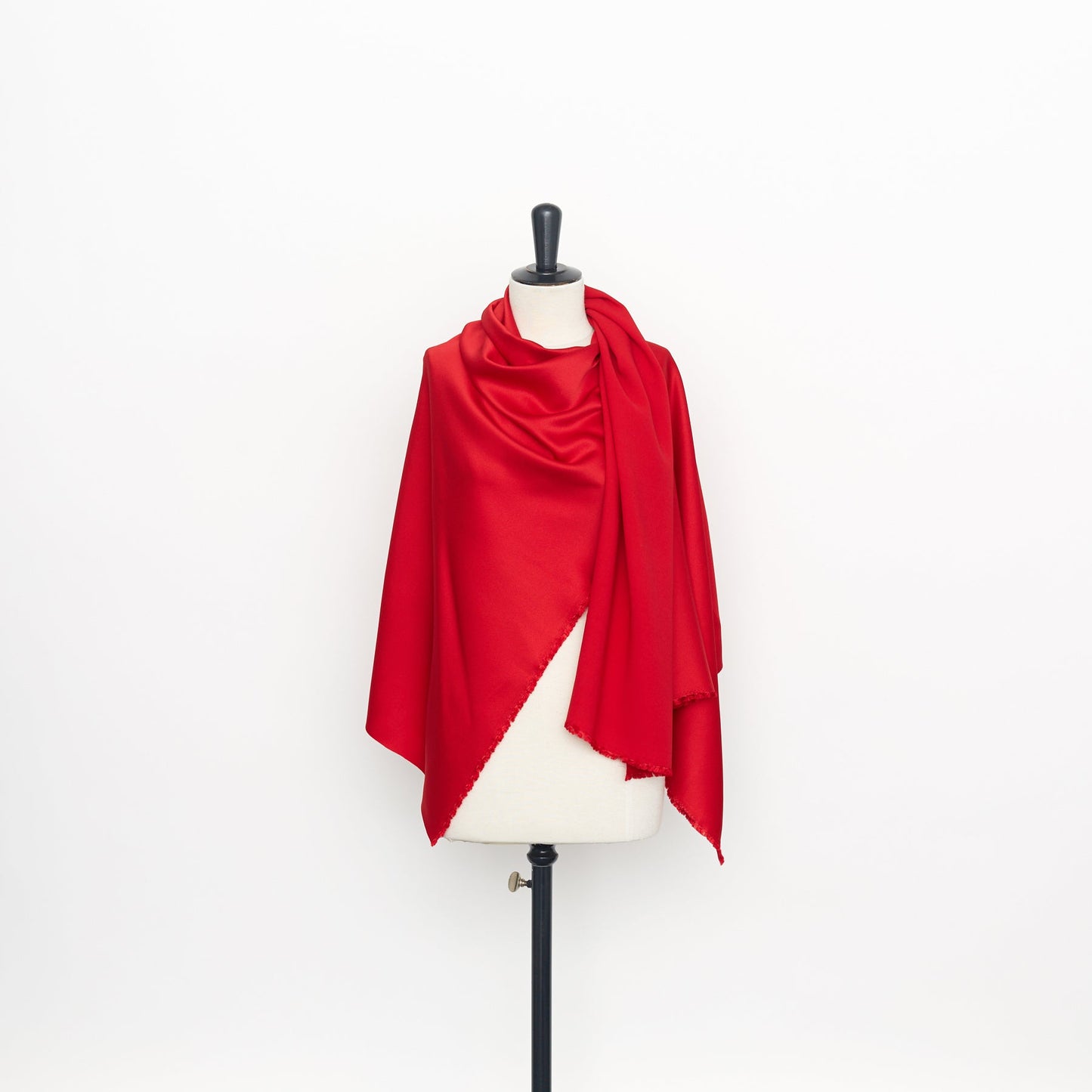 T22A02109 | Crepe Satin