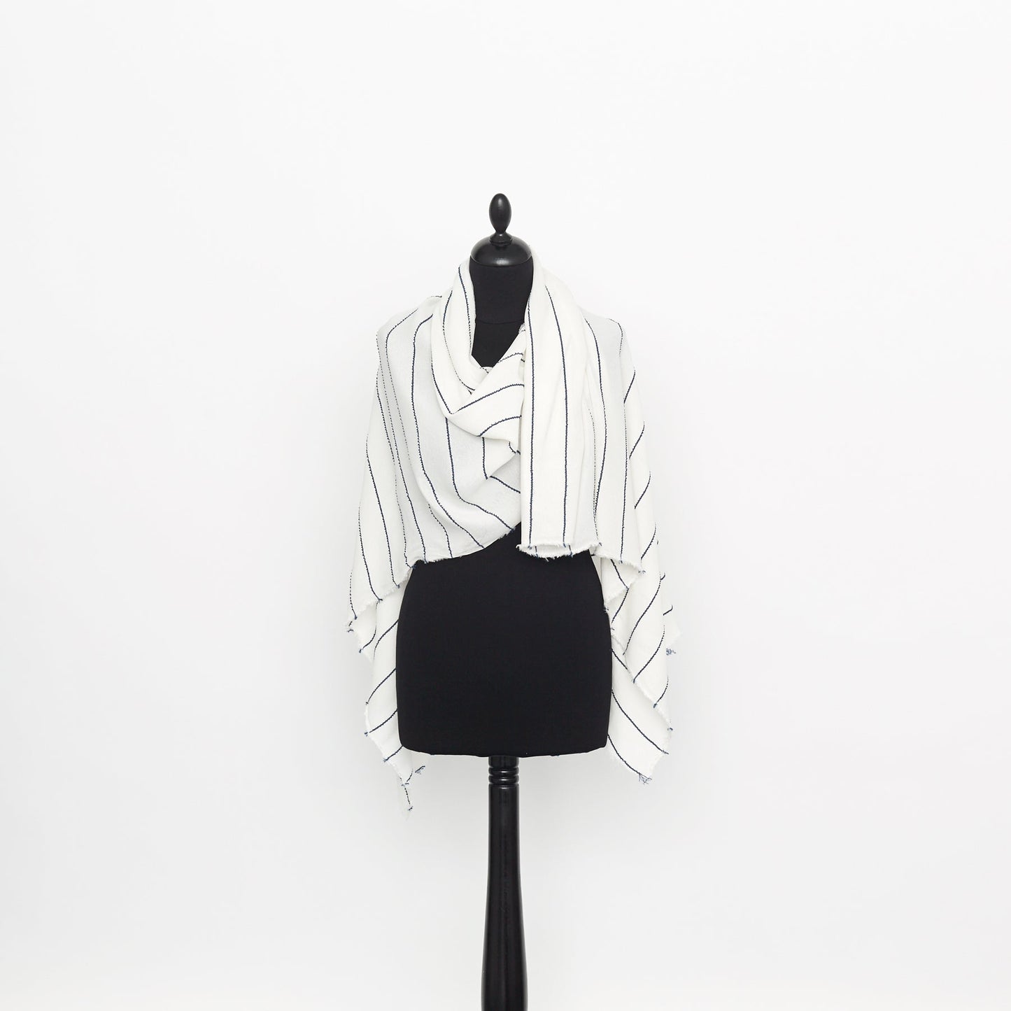T22A02059 | Textured Stripe Crepe