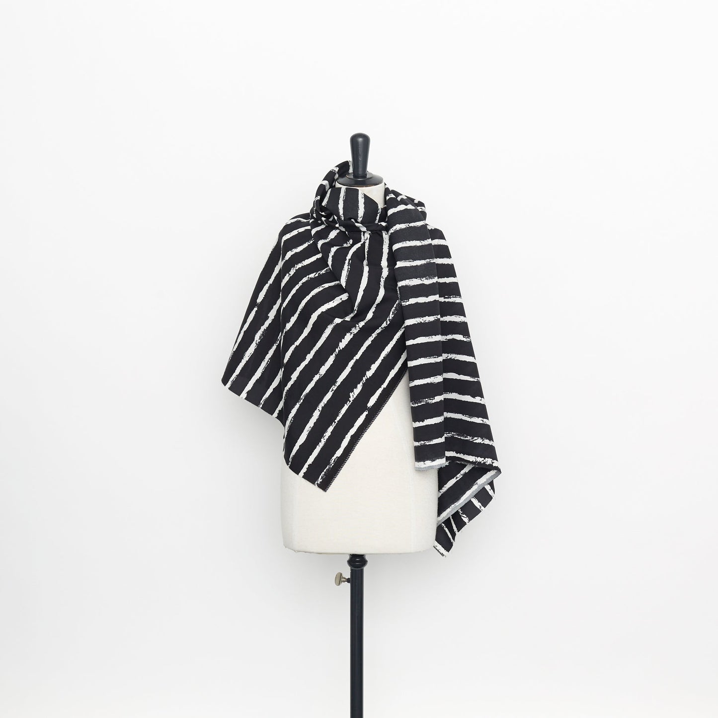 T22A02099 | Printed Viscose & Silk